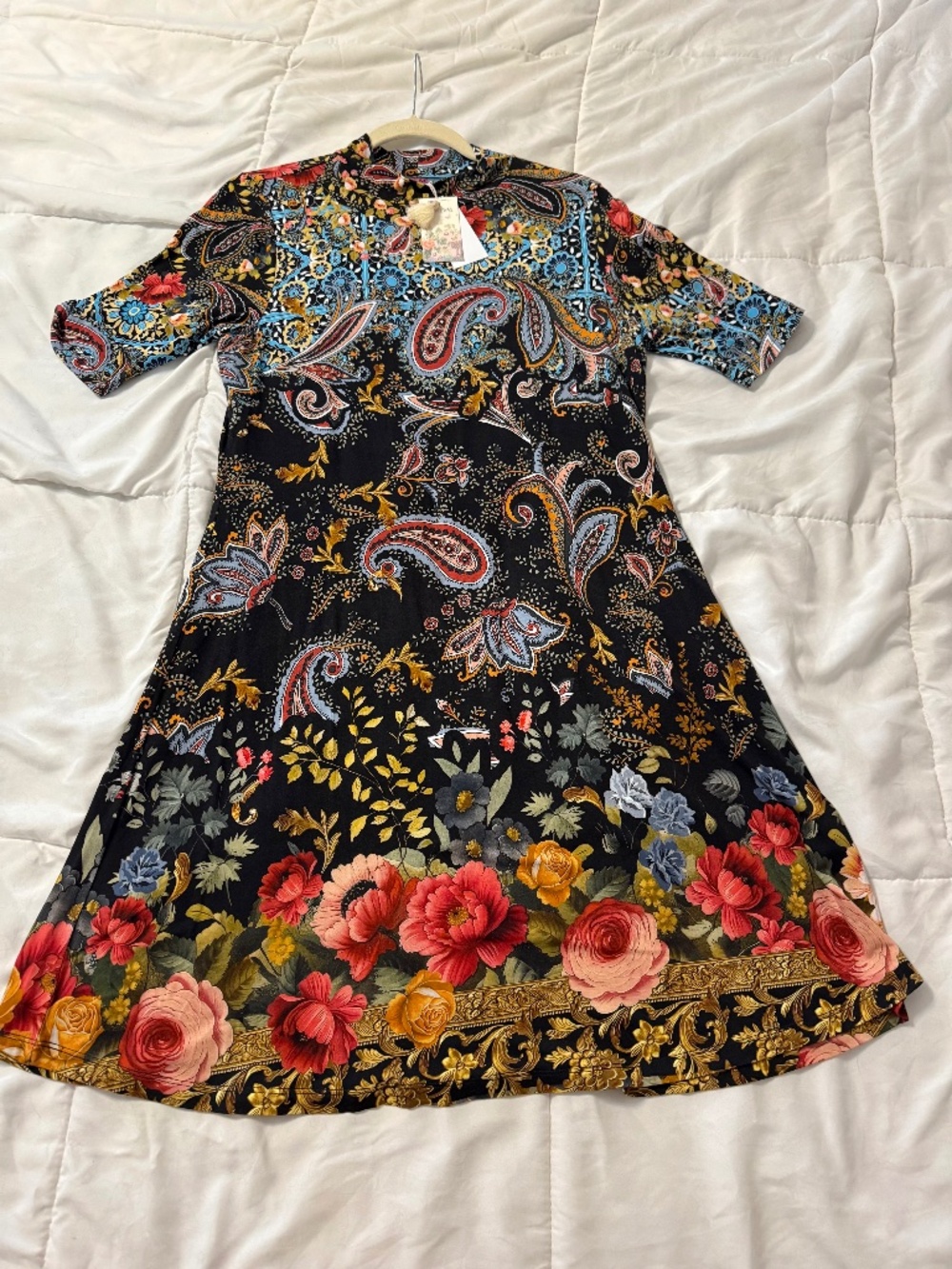 NEW WITH TAGS Beautiful Colors/ Johnny Was Dress